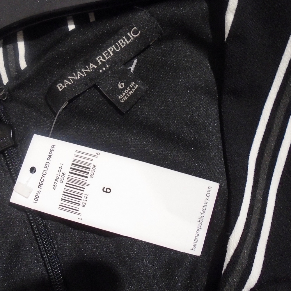 BANANA REPUBLIC NWT Sleeveless Knit Crepe Stripe Jumpsuit - Picture 9 of 9